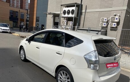 Toyota Prius Alpha I (ZVW40/41), 2011 год, 1 150 000 рублей, 4 фотография