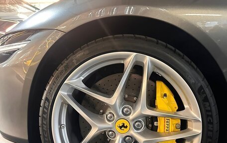 Ferrari Roma, 2024 год, 56 000 000 рублей, 3 фотография