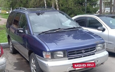 Nissan Prairie III, 1996 год, 250 000 рублей, 2 фотография