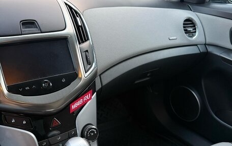 Chevrolet Cruze II, 2013 год, 820 000 рублей, 3 фотография