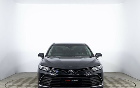 Toyota Camry, 2023 год, 3 790 000 рублей, 2 фотография
