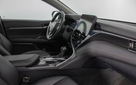 Toyota Camry, 2023 год, 3 790 000 рублей, 10 фотография