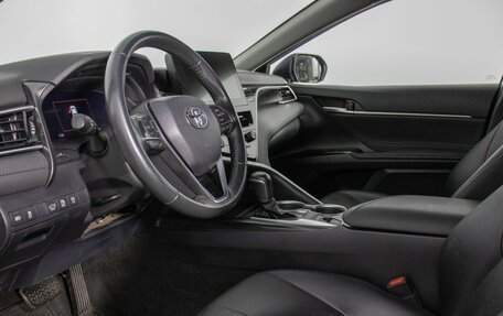Toyota Camry, 2023 год, 3 790 000 рублей, 13 фотография