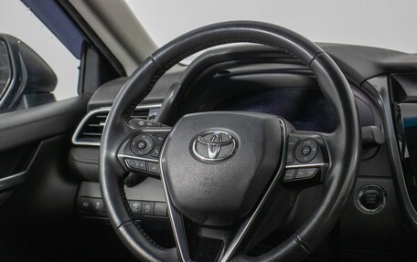 Toyota Camry, 2023 год, 3 790 000 рублей, 20 фотография
