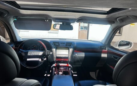 Lexus LS IV, 2008 год, 2 000 000 рублей, 18 фотография