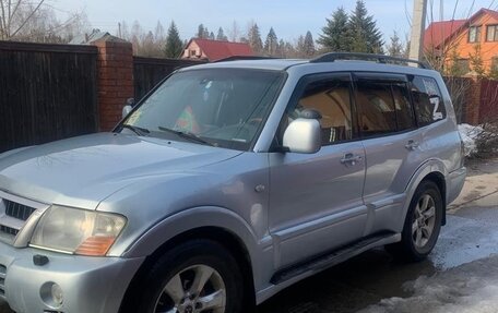 Mitsubishi Pajero III рестайлинг, 2006 год, 900 000 рублей, 2 фотография
