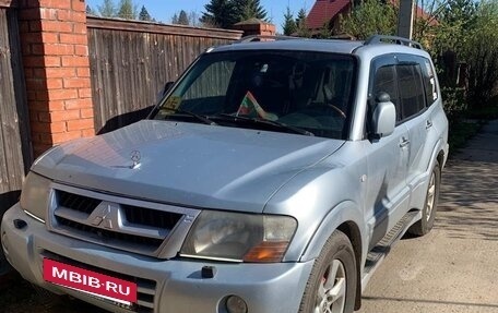 Mitsubishi Pajero III рестайлинг, 2006 год, 900 000 рублей, 13 фотография