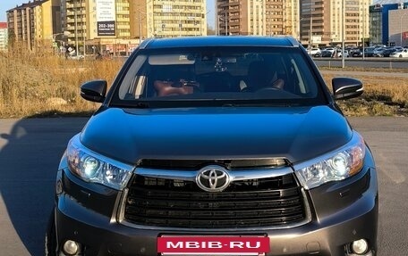 Toyota Highlander III, 2014 год, 3 350 000 рублей, 2 фотография