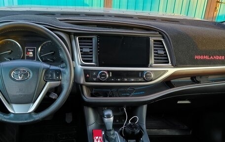 Toyota Highlander III, 2014 год, 3 350 000 рублей, 7 фотография