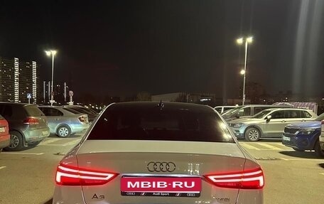 Audi A3, 2018 год, 2 050 000 рублей, 10 фотография