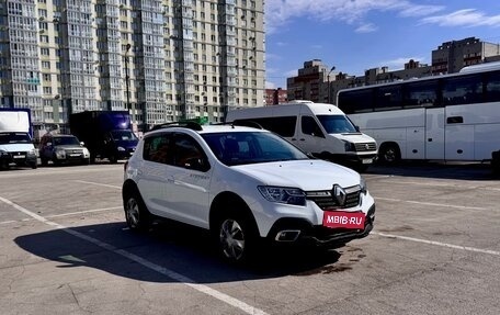 Renault Sandero II рестайлинг, 2019 год, 900 000 рублей, 1 фотография