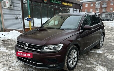 Volkswagen Tiguan II, 2018 год, 2 800 000 рублей, 2 фотография