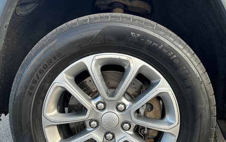 Jeep Grand Cherokee, 2013 год, 2 325 000 рублей, 18 фотография