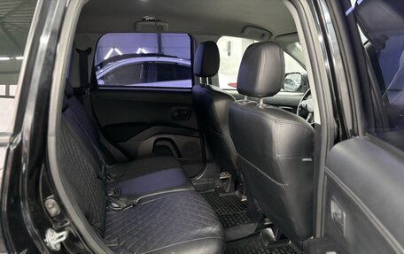 Mitsubishi Outlander III рестайлинг 3, 2010 год, 1 077 000 рублей, 18 фотография