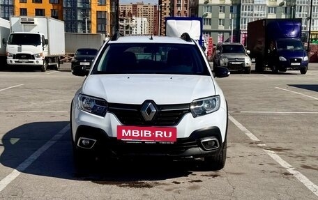 Renault Sandero II рестайлинг, 2019 год, 900 000 рублей, 2 фотография
