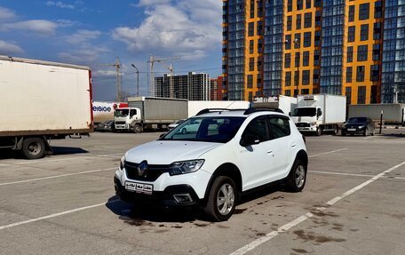 Renault Sandero II рестайлинг, 2019 год, 900 000 рублей, 3 фотография