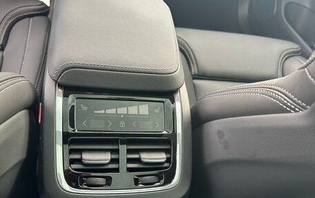 Volvo XC60 II, 2025 год, 8 990 000 рублей, 15 фотография