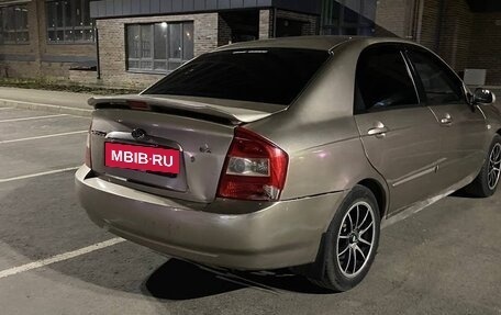 KIA Cerato I, 2004 год, 400 000 рублей, 3 фотография