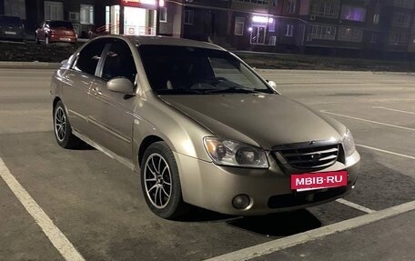 KIA Cerato I, 2004 год, 400 000 рублей, 2 фотография