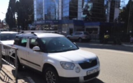 Skoda Yeti I рестайлинг, 2012 год, 750 000 рублей, 2 фотография