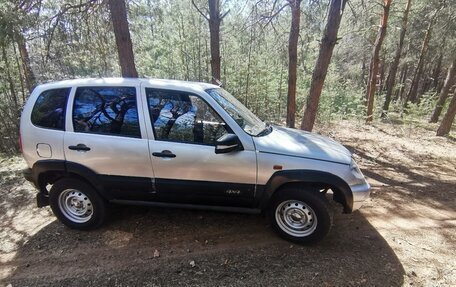 Chevrolet Niva I рестайлинг, 2003 год, 305 000 рублей, 19 фотография