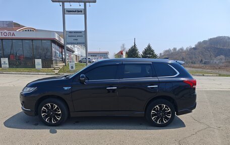 Mitsubishi Outlander III рестайлинг 3, 2016 год, 1 950 000 рублей, 5 фотография