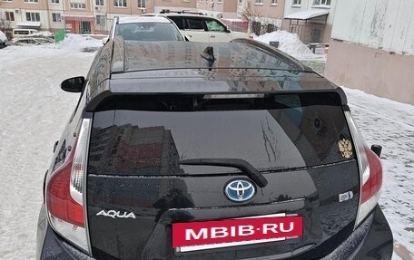 Toyota Aqua I, 2015 год, 1 050 000 рублей, 3 фотография