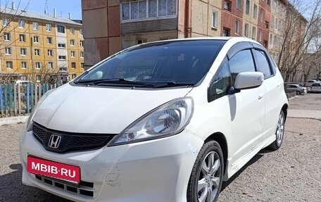 Honda Fit III, 2010 год, 590 000 рублей, 1 фотография