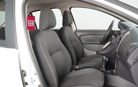 Renault Logan II, 2022 год, 1 299 000 рублей, 8 фотография