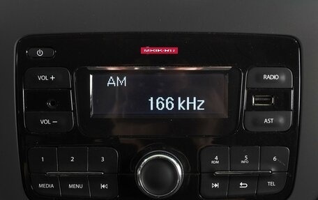 Renault Logan II, 2022 год, 1 299 000 рублей, 12 фотография