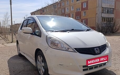 Honda Fit III, 2010 год, 590 000 рублей, 2 фотография