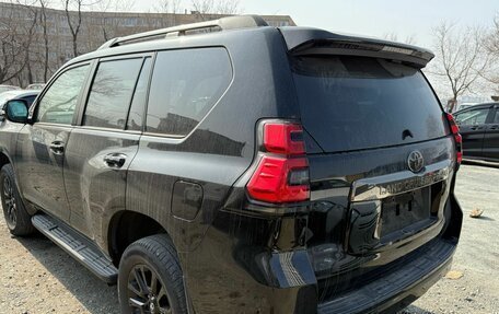Toyota Land Cruiser Prado 150 рестайлинг 2, 2020 год, 5 400 000 рублей, 4 фотография