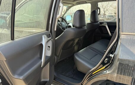 Toyota Land Cruiser Prado 150 рестайлинг 2, 2020 год, 5 400 000 рублей, 5 фотография