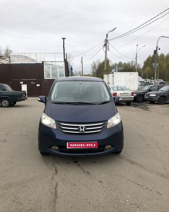 Honda Freed I, 2010 год, 1 050 000 рублей, 1 фотография