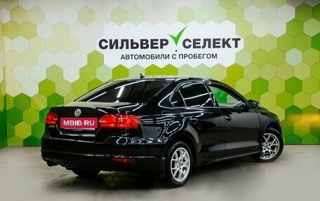 Volkswagen Jetta VI, 2013 год, 950 000 рублей, 2 фотография