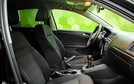Volkswagen Jetta VI, 2013 год, 950 000 рублей, 11 фотография