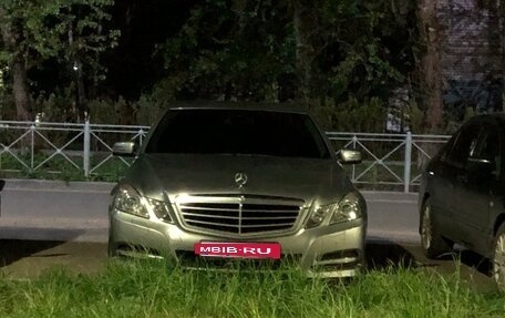 Mercedes-Benz E-Класс, 2012 год, 1 700 000 рублей, 3 фотография