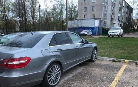 Mercedes-Benz E-Класс, 2012 год, 1 700 000 рублей, 8 фотография
