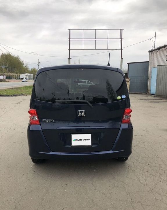 Honda Freed I, 2010 год, 1 050 000 рублей, 3 фотография