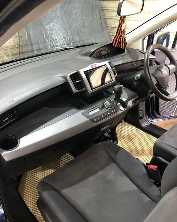 Honda Freed I, 2010 год, 1 050 000 рублей, 9 фотография
