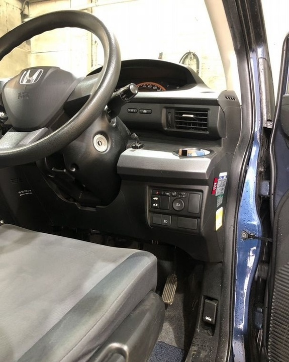 Honda Freed I, 2010 год, 1 050 000 рублей, 12 фотография