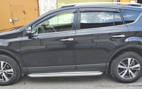 Toyota RAV4, 2016 год, 2 720 000 рублей, 2 фотография