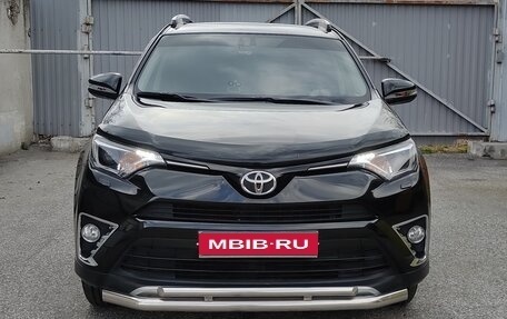 Toyota RAV4, 2016 год, 2 720 000 рублей, 1 фотография