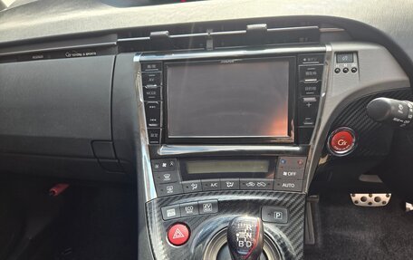 Toyota Prius, 2013 год, 1 195 000 рублей, 4 фотография