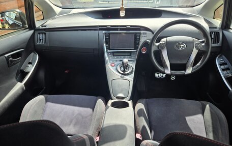 Toyota Prius, 2013 год, 1 195 000 рублей, 8 фотография
