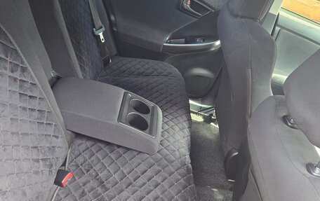 Toyota Prius, 2013 год, 1 195 000 рублей, 20 фотография