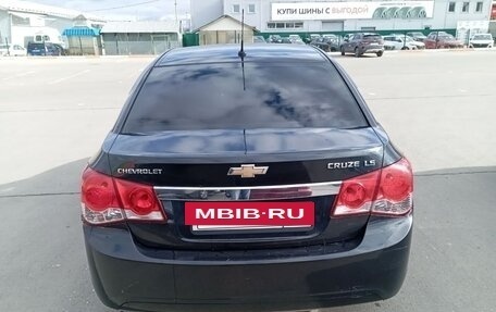 Chevrolet Cruze II, 2012 год, 690 000 рублей, 3 фотография