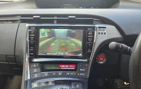 Toyota Prius, 2013 год, 1 195 000 рублей, 16 фотография