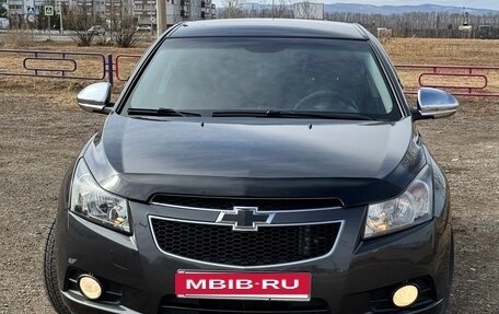 Chevrolet Cruze II, 2011 год, 680 000 рублей, 3 фотография