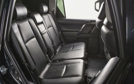 Toyota Land Cruiser Prado 150 рестайлинг 2, 2020 год, 4 970 000 рублей, 7 фотография